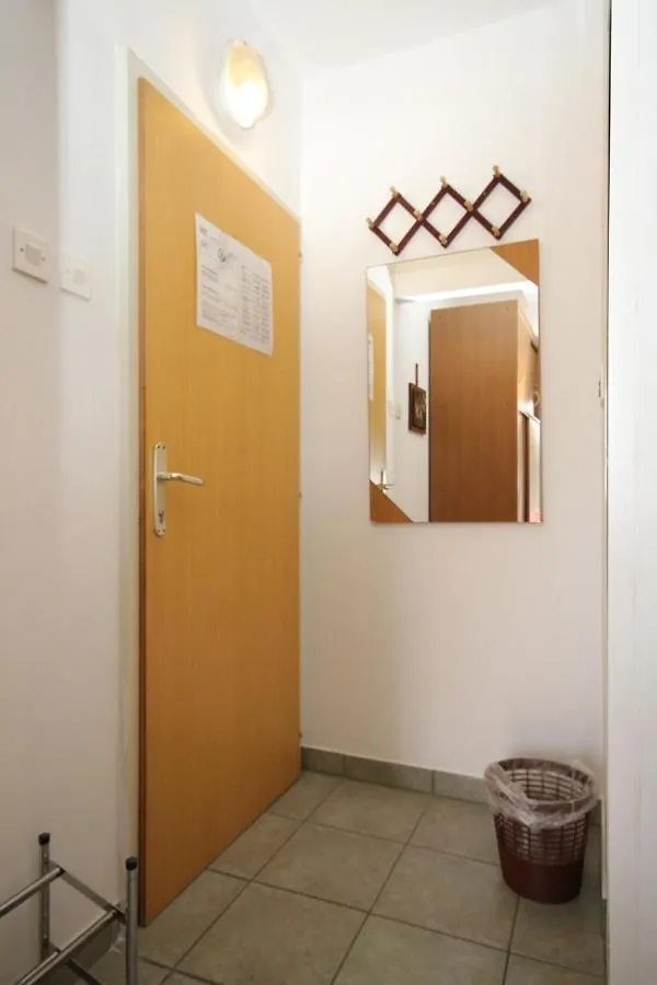 Guest house Double Room Mali Losinj 7953B