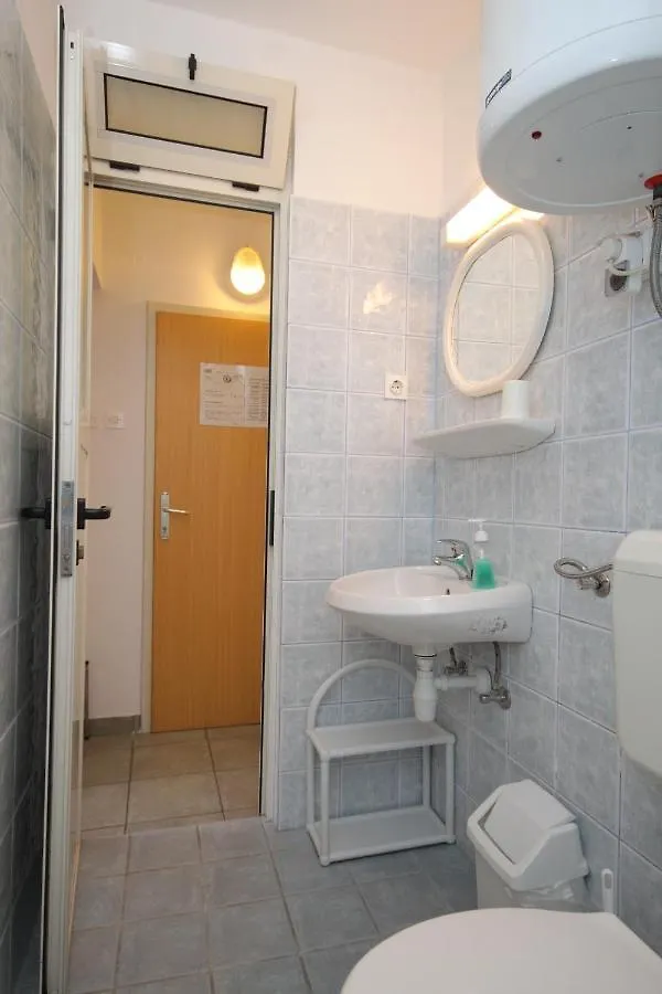 Double Room Mali Losinj 7953B 3*,